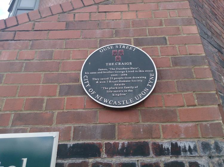 The Craigs - commemorative plaque - Ouse Street